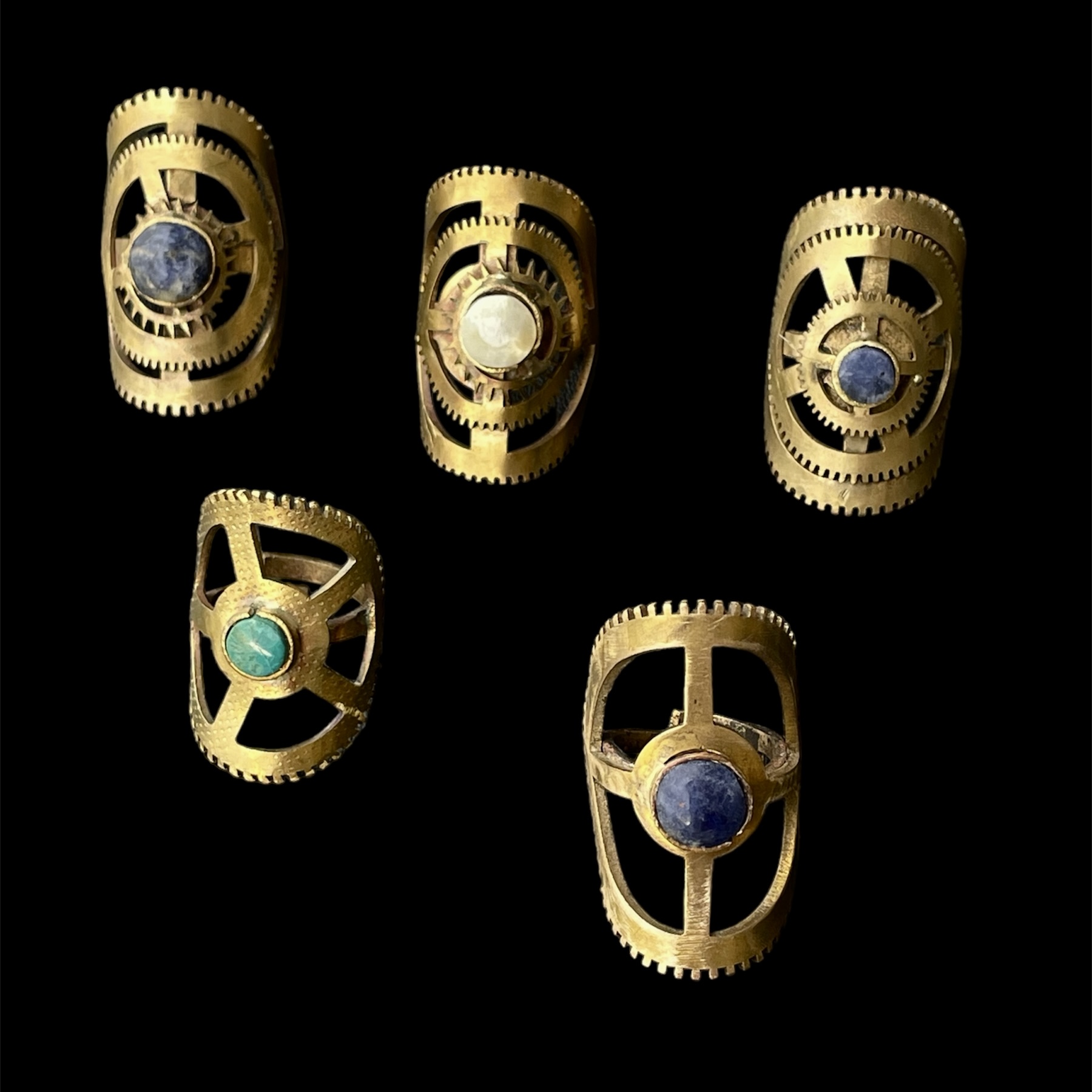 Gear Ring with Lapis Lazuli stone - Image 4