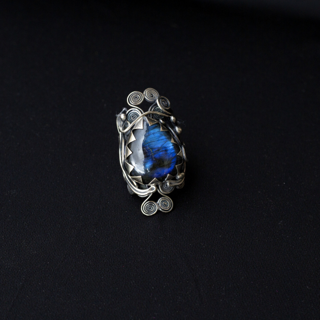 Natural Labradorite Silver Ring model 2