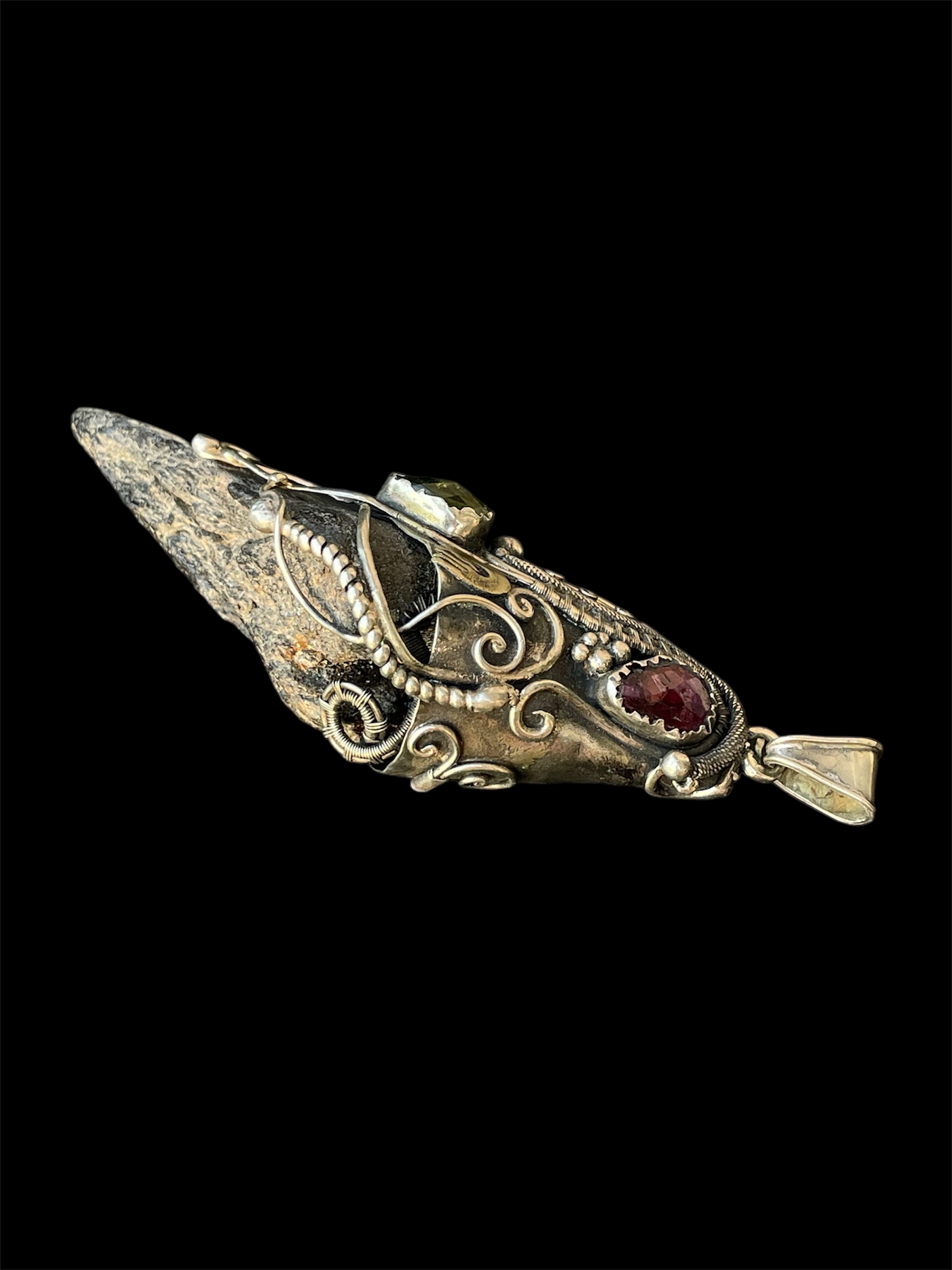 Megalodone Shark tooth sterling silver pendant - Image 6