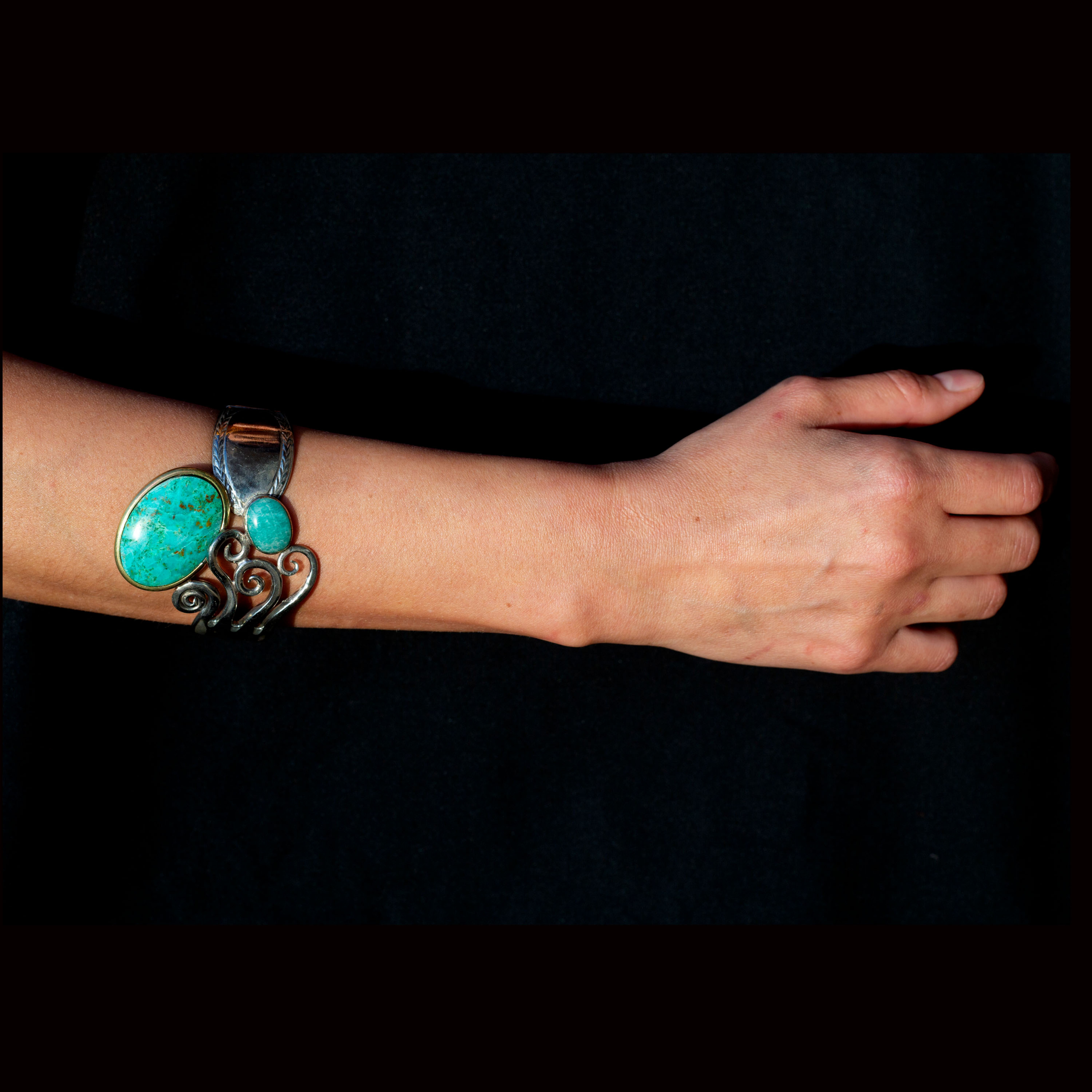 Chrysocolla and amazonite stone fork bracelet - Image 3