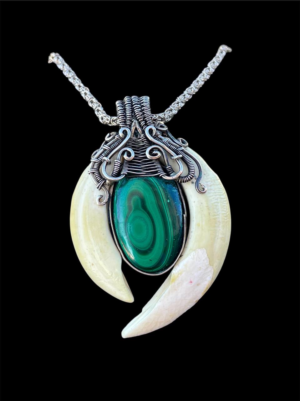 Real Wild Boar Teeth malachite Necklace - Image 3