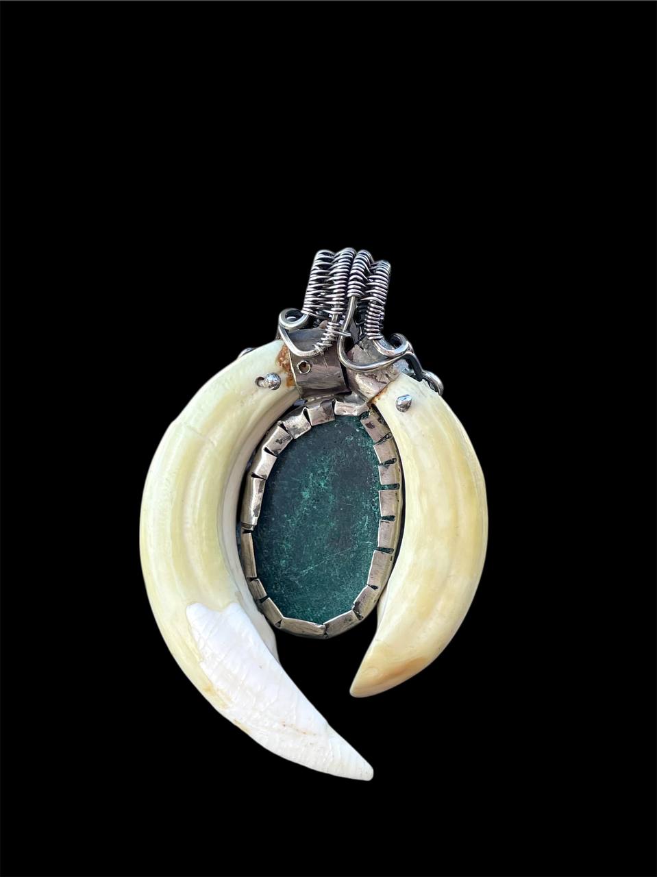 Real Wild Boar Teeth malachite Necklace - Image 4